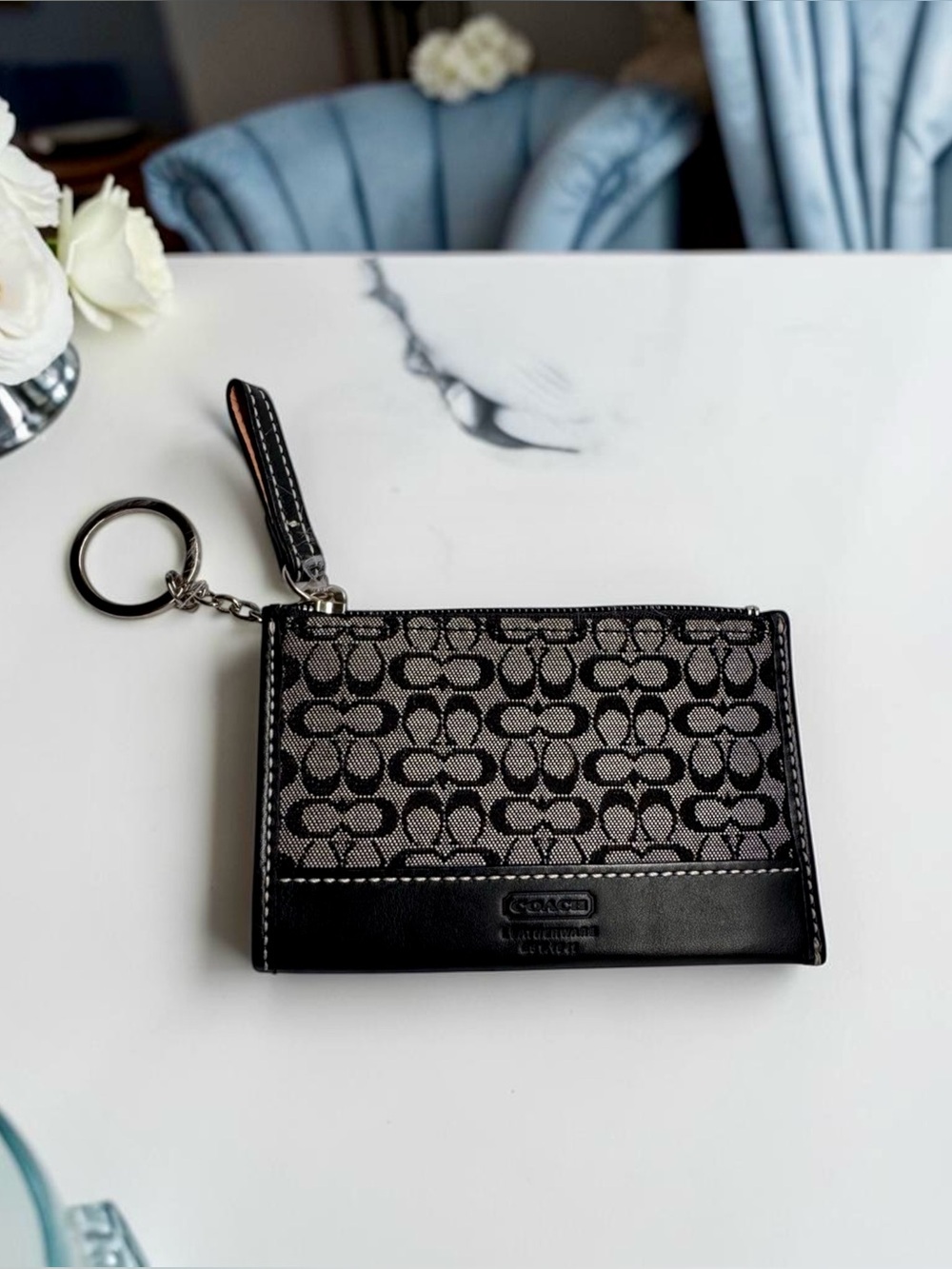 COACH Mini Skinny Coin ID Case Small Signature C Key Ring (Black/Gray) - Picture 2 of 4